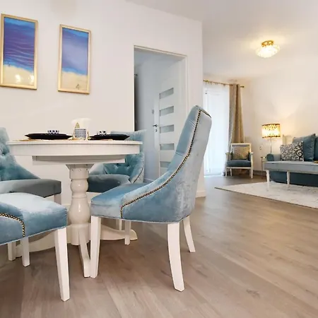 Navigator -lux Nadmorskie Tarasy Lägenhet